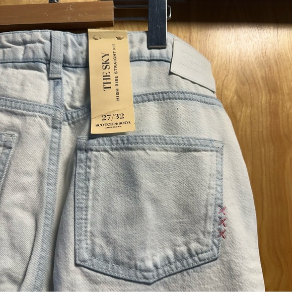 The Sky High Rise Straight Leg Jeans - Picture 6 of 6